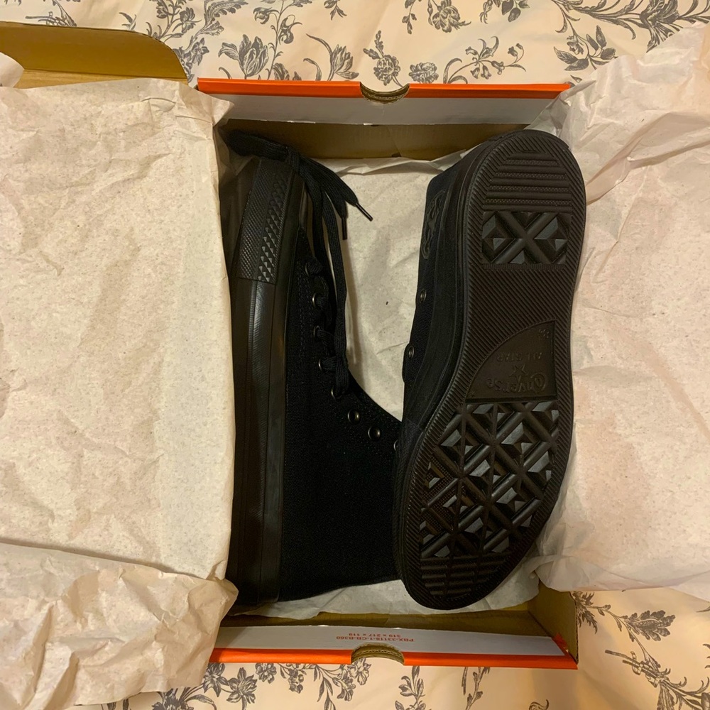 70s high tops black monochrome converse BRAND NEW IN BOX!